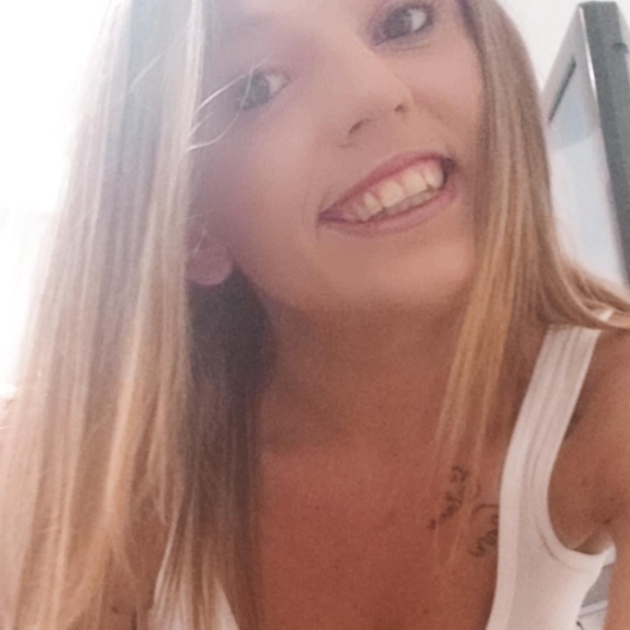 Meet your Posher, Kaila - Picture 7 of 10